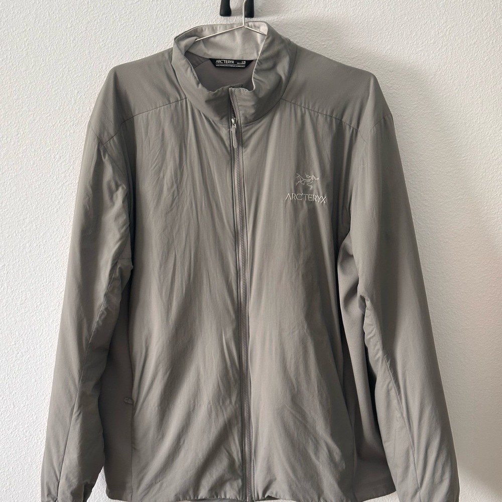 Arc'teryx ATOM LT Gray Windbreaker Lightweight Performance Jacket